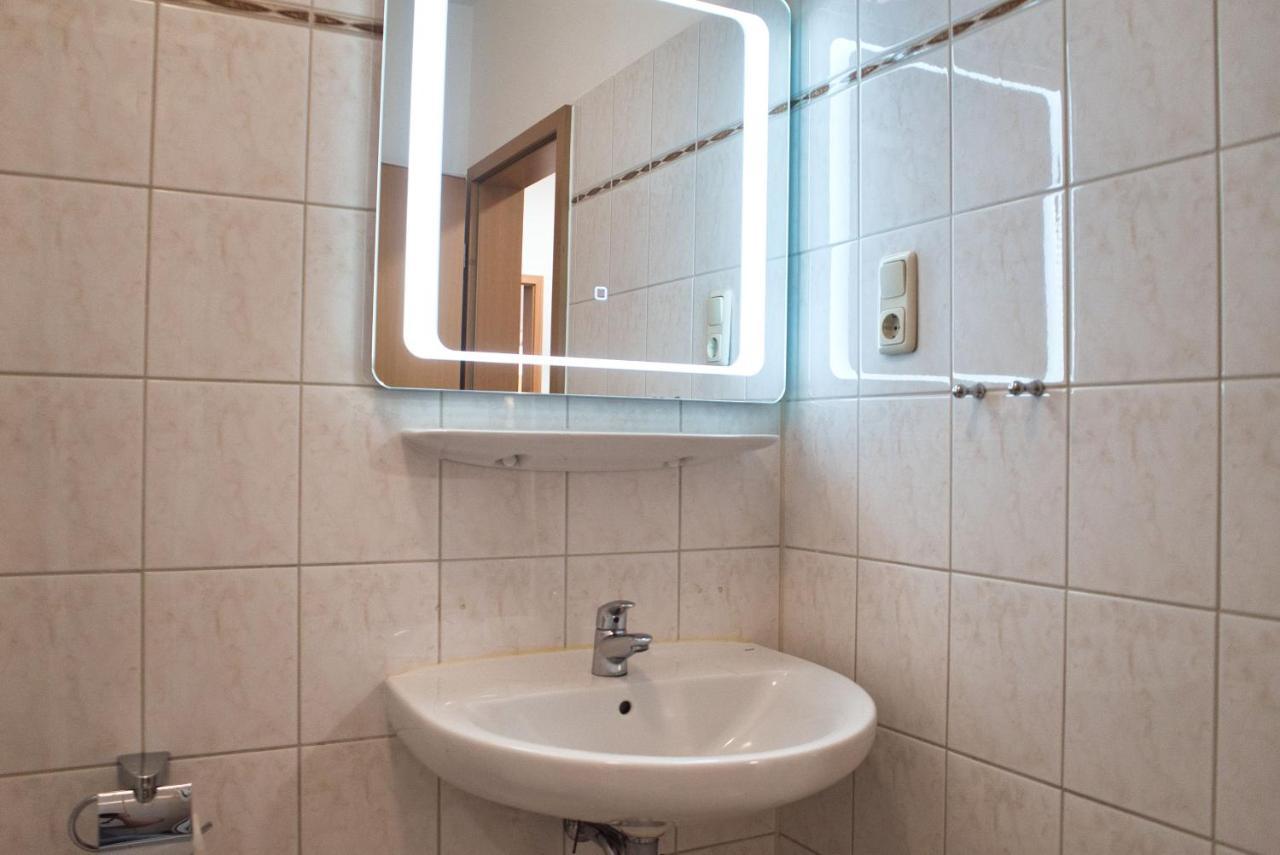 Strandnah, Balkon, Ahoi Erlebnisbad Gratis In Sellin - Strandresidenz Brandenburg Fewo 36 Goehren  Exterior foto